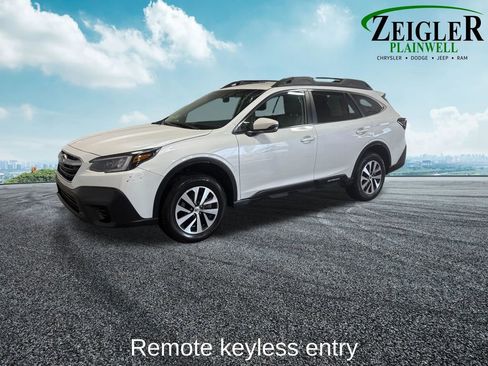 Used 2020 Subaru Outback Premium image 3