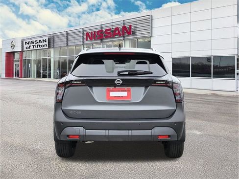 New 2026 Nissan Kicks SV w/ SV Premium Package FWD image 6