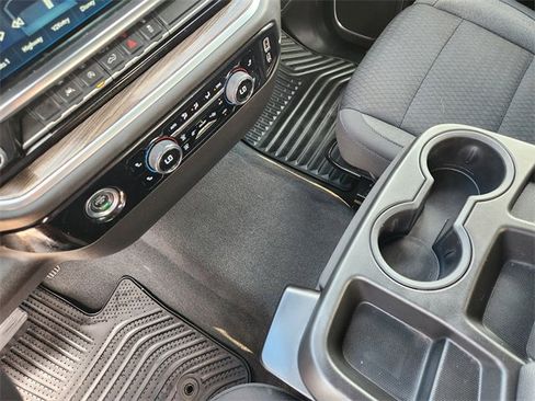 Used 2022 Chevrolet Silverado 1500 LT image 19