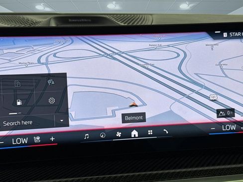 Used 2025 BMW X7 M60i image 25