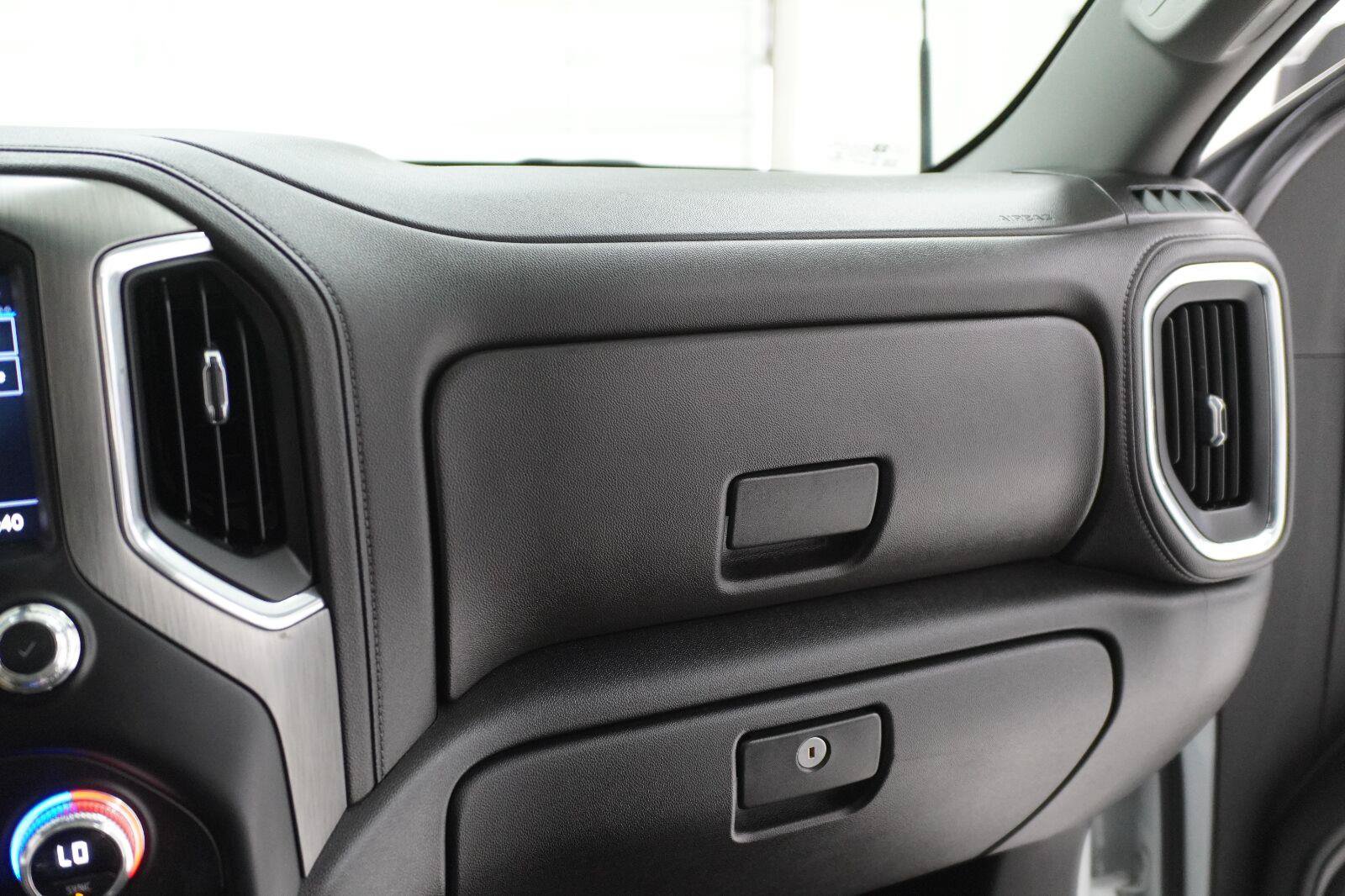 Used 2023 GMC Sierra 2500 Denali w/ Denali Ultimate Package AWD/4WD image 22