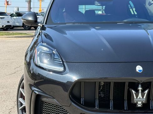 Certified 2023 Maserati Grecale Trofeo AWD/4WD image 3