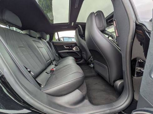 Used 2023 Mercedes-Benz EQS 580 4MATIC Sedan image 21