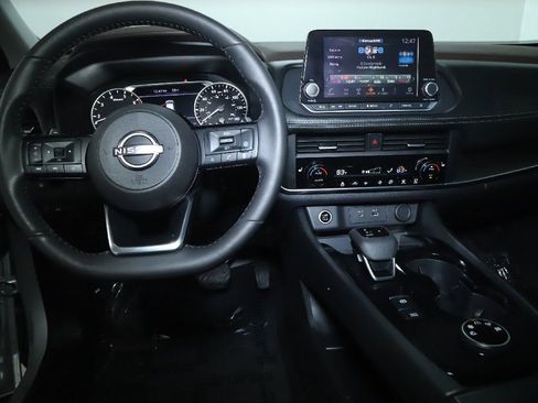 Certified 2023 Nissan Rogue SV w/ SV Premium B Package AWD/4WD image 32