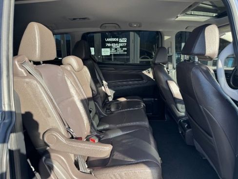 Used 2018 Honda Odyssey EX-L image 11