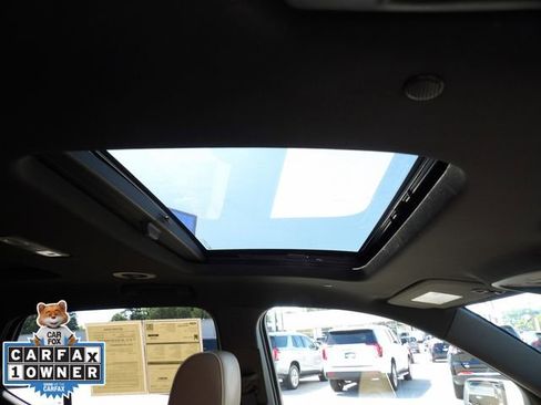 Used 2023 Chevrolet Traverse Premier w/ LPO, Floor Liner Package AWD/4WD image 15