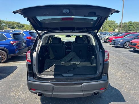 Used 2023 Subaru Ascent Limited AWD/4WD image 7