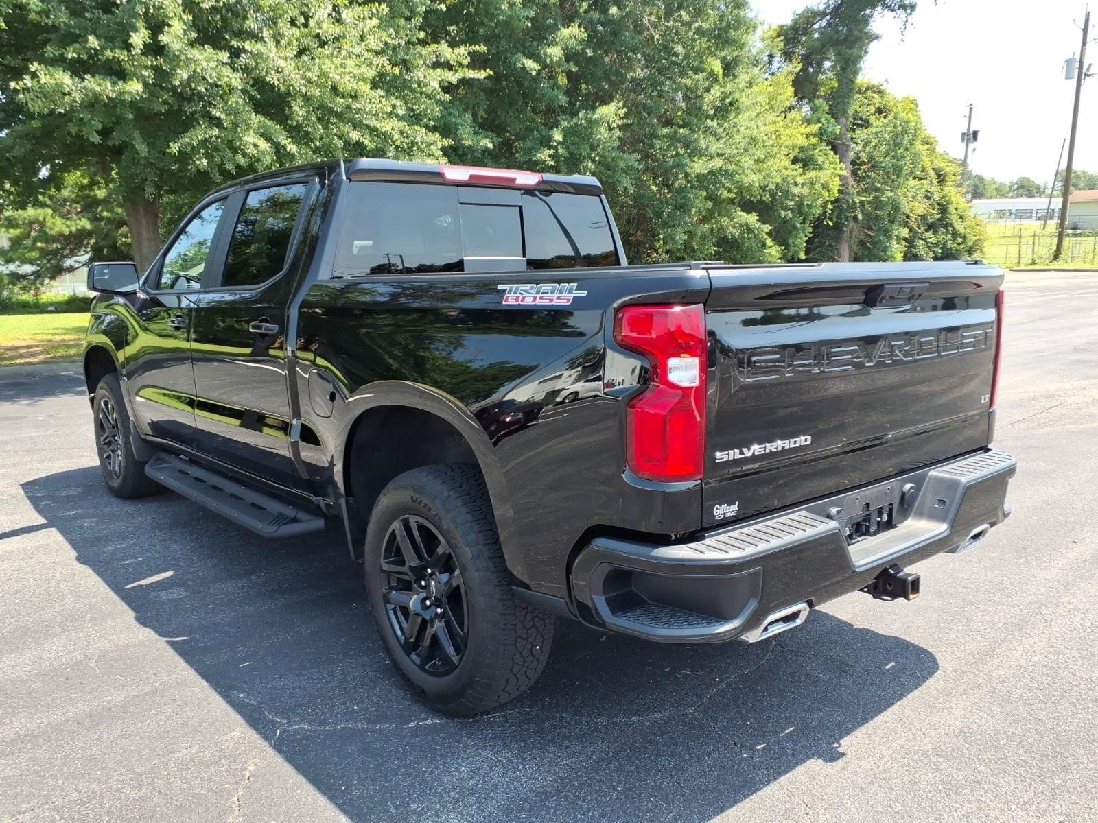Used 2025 Chevrolet Silverado 1500 LT Trail Boss w/ Convenience Package II AWD/4WD image 12
