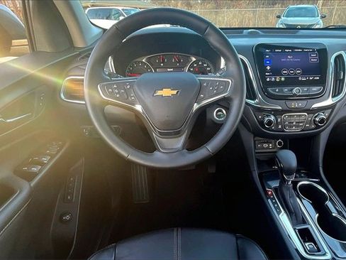 Used 2024 Chevrolet Equinox Premier image 8