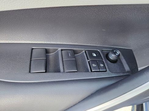 Used 2024 Toyota Corolla SE w/ SE Package image 29