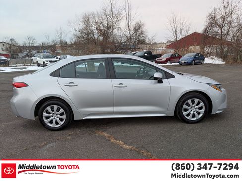 Certified 2024 Toyota Corolla LE image 2