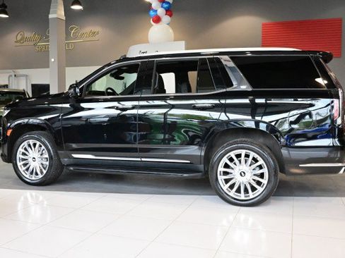 Used 2023 Cadillac Escalade Premium Luxury AWD/4WD image 8