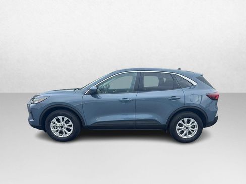 Used 2023 Ford Escape Active w/ Tech Pack #2 image 2