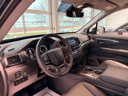 Used 2025 Honda Ridgeline RTL image 12