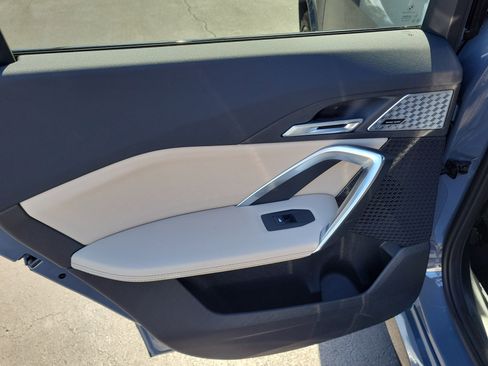 Used 2025 BMW X1 xDrive28i w/ M Sport Package image 10