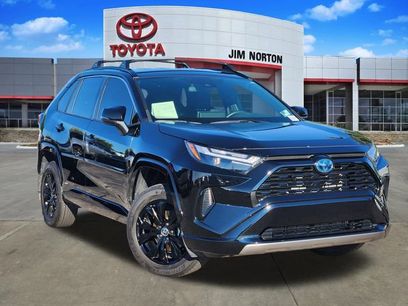 Used 2023 Toyota RAV4 SE