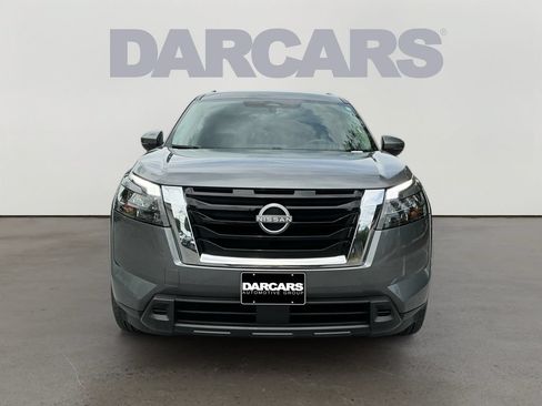 Used 2025 Nissan Pathfinder SV AWD/4WD image 2