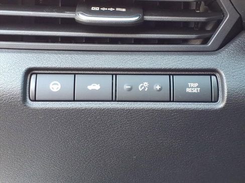 Used 2024 Nissan Altima 2.0 SR image 27