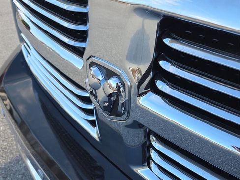 Used 2018 RAM 1500 Big Horn image 28