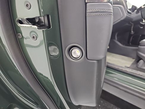 Used 2023 Rivian R1S Adventure image 32