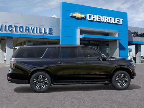New 2026 Chevrolet Suburban Z71 AWD/4WD image 5