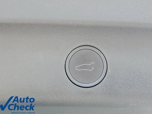 Used 2023 Tesla Model Y Long Range AWD/4WD image 7