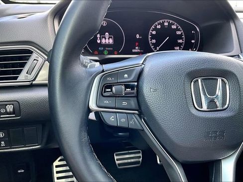 Used 2022 Honda Accord Sport image 11