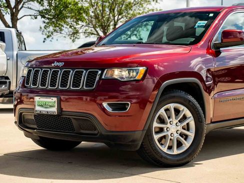 Used 2021 Jeep Grand Cherokee Laredo RWD image 7