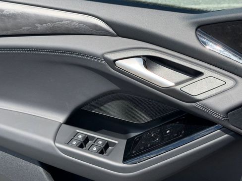 New 2025 Audi A6 e-tron Premium RWD image 30