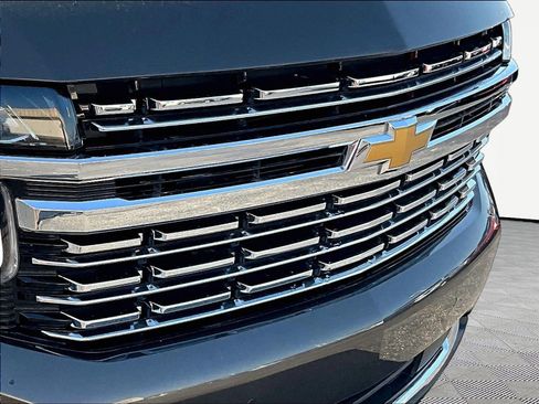 Used 2021 Chevrolet Tahoe Premier AWD/4WD image 33