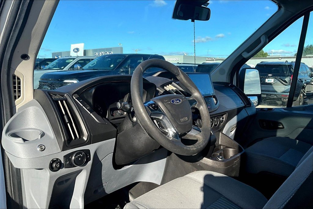 Used 2018 Ford Transit 350 XLT RWD image 13