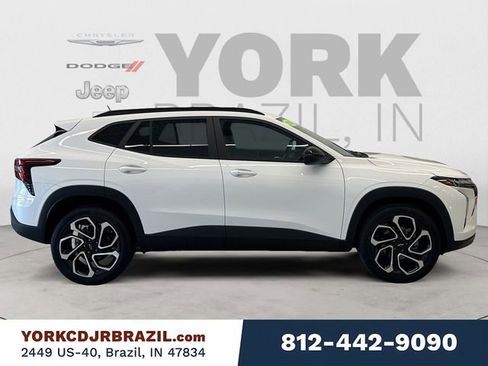 Used 2024 Chevrolet Trax RS FWD image 6