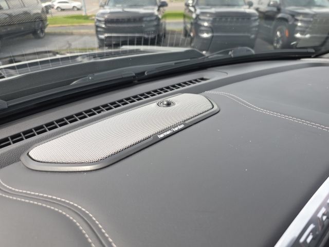 Used 2025 RAM 1500 Laramie w/ Night Edition AWD/4WD image 19