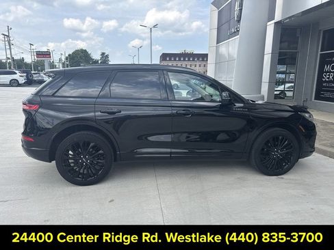 Used 2023 Lincoln Corsair Reserve w/ Equipment Group 201A AWD/4WD image 9