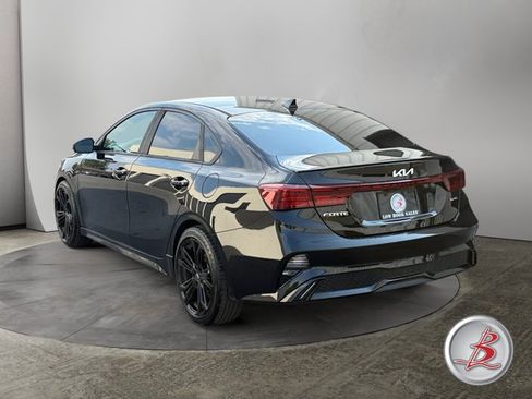 Used 2022 Kia Forte GT-Line w/ GT-Line Premium Package FWD image 5