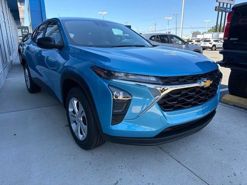 New 2026 Chevrolet Trax LS FWD image 1