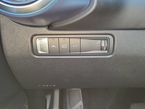 Used 2024 Chevrolet Equinox EV LT FWD image 12