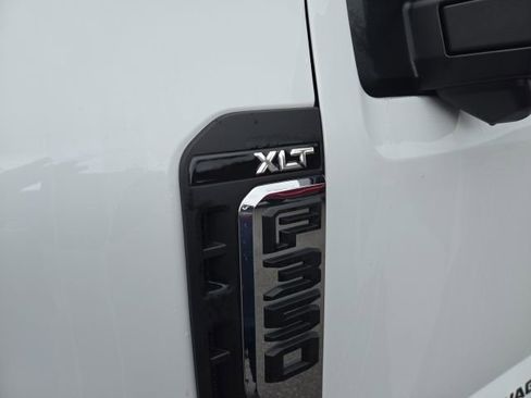 New 2026 Ford F350 XLT w/ XLT Premium Package AWD/4WD image 10