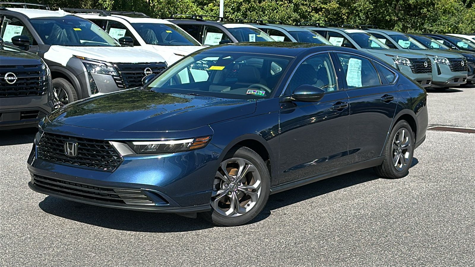 Used 2024 Honda Accord EX image 1
