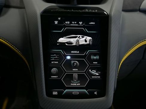Used 2024 Lamborghini Revuelto AWD/4WD image 54
