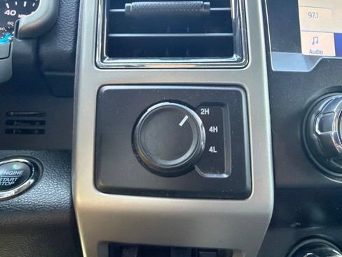 Used 2021 Ford F450 Lariat w/ Lariat Ultimate Package AWD/4WD image 39