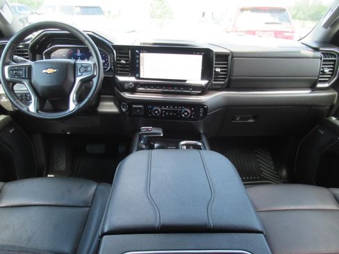 Used 2023 Chevrolet Silverado 1500 LTZ w/ Z71 Off-Road Package AWD/4WD image 12