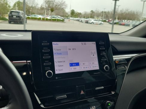 Certified 2024 Toyota Camry SE image 21