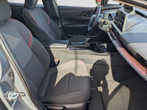 Used 2026 Toyota Prius Plug-In Hybrid image 20