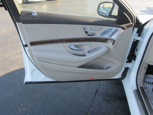 Used 2014 Mercedes-Benz S 550 Sedan image 11