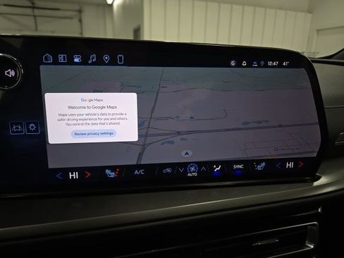 New 2026 Chevrolet Traverse LT image 13