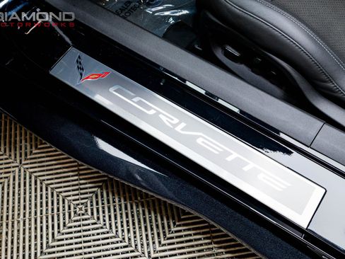 Used 2015 Chevrolet Corvette Z06 w/ 3LZ Preferred Equipment Group RWD image 15