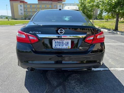 Used 2017 Nissan Altima 2.5 SV FWD image 4