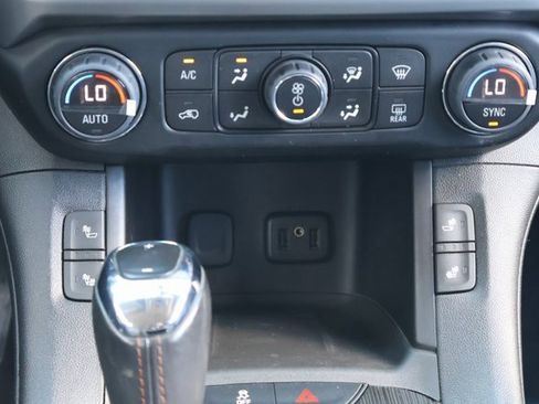 Used 2019 GMC Acadia SLT image 17