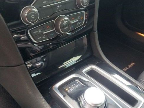 Used 2023 Chrysler 300 Touring w/ Sport Appearance Package RWD image 10